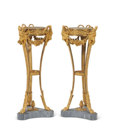 A PAIR OF FRENCH ORMOLU AND BLEU TURQUIN MARBLE ATHENIENNES - photo 4