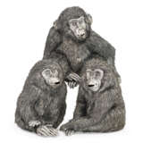 A GROUP OF THREE ITALIAN SILVER FIGURES OF GORILLAS - фото 1