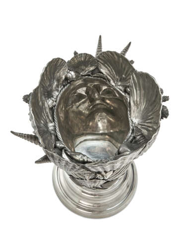 AN ITALIAN SILVER-PLATED FIGURAL WINE COOLER - Foto 5