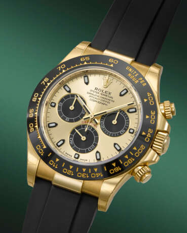 ROLEX. AN ATTRACTIVE 18K GOLD AUTOMATIC CHRONOGRAPH WRISTWATCH - photo 2
