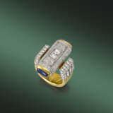 JAEGER-LECOULTRE. A HIGHLY ATTRACTIVE TWO-COLOUR GOLD, DIAMOND AND CABOCHON SAPPHIRE-SET BACK WINDING RING WATCH - фото 2