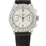 PATEK PHILIPPE. AN EXTREMELY RARE AND ELEGANT STAINLESS STEEL CHRONOGRAPH WRISTWATCH - Foto 1
