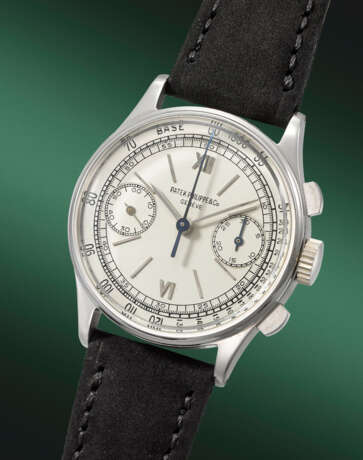 PATEK PHILIPPE. AN EXTREMELY RARE AND ELEGANT STAINLESS STEEL CHRONOGRAPH WRISTWATCH - photo 2