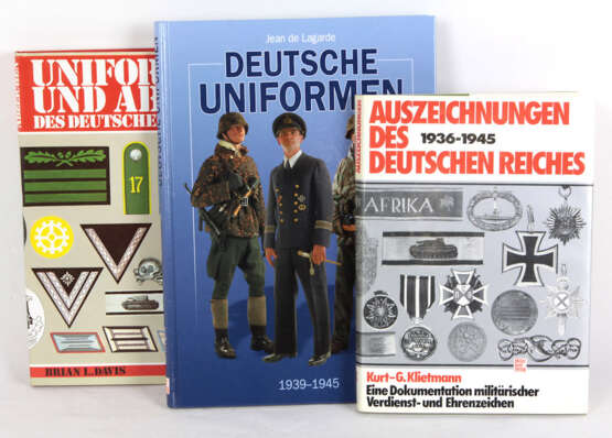 Uniformen und Abzeichen - фото 1