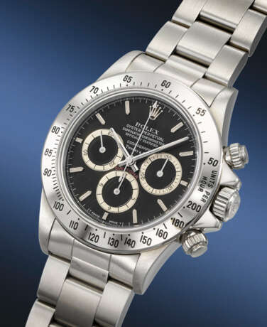 ROLEX. A VERY RARE STAINLESS STEEL CHRONOGRAPH WRISTWATCH WITH `FLOATING` COSMOGRAPH DIAL AND BRACELET - Foto 2