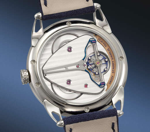DE BETHUNE. A RARE AND HIGHLY ATTRACTIVE TITANIUM WRISTWATCH WITH HOLLOWED LUGS - photo 4