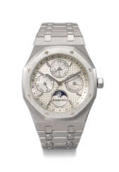 AUDEMARS PIGUET. A COVETED STAINLESS STEEL AUTOMATIC PERPETUAL CALENDAR WRISTWATCH WITH MOON PHASES, LEAP YEAR, NUMBER OF THE WEEK INDICATION AND BRACELET