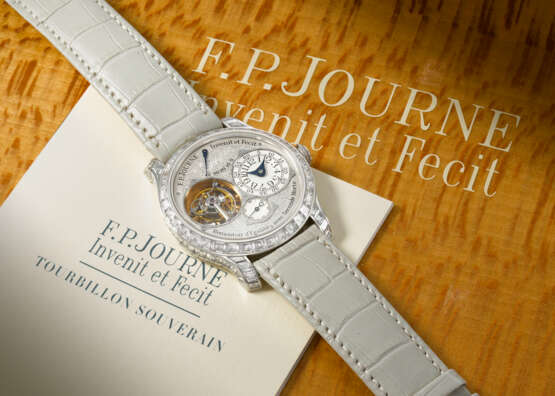 F.P. JOURNE. A MAGNIFICENT AND INCREDIBLY RARE PLATINUM AND DIAMOND-SET TOURBILLON WRISTWATCH WITH POWER RESERVE AND REMONTOIR D’EGALITE WITH DEAD BEAT SECONDS - photo 3
