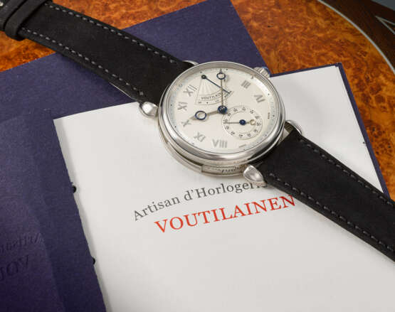 VOUTILAINEN. AN OUTSTANDING AND UNIQUE 18K WHITE GOLD DECIMAL MINUTE REPEATING WRISTWATCH WITH POWER RESERVE INDICATION - photo 3