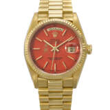 ROLEX. AN EXTREMELY RARE AND HIGHLY ATTRACTIVE 18K GOLD AUTOMATIC WRISTWATCH WITH SWEEP CENTRE SECONDS, ARABIC CALENDAR, RED LACQUERED `STELLA` DIAL AND BRACELET, MADE FOR THE SULTANATE OF OMAN - фото 1