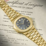 PATEK PHILIPPE. AN EXTREMELY RARE AND ATTRACTIVE 18K GOLD AUTOMATIC WRISTWATCH WITH DATE AND BRACELET - Foto 3