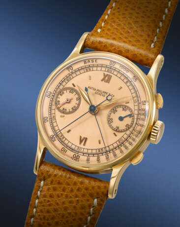 PATEK PHILIPPE. AN OUTSTANDING AND EXCEEDINGLY RARE 18K PINK GOLD SPLIT SECONDS CHRONOGRAPH WRISTWATCH WITH PINK DIAL - Foto 2