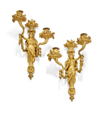 PAIRE D`APPLIQUES D`EPOQUE LOUIS XVI - фото 1