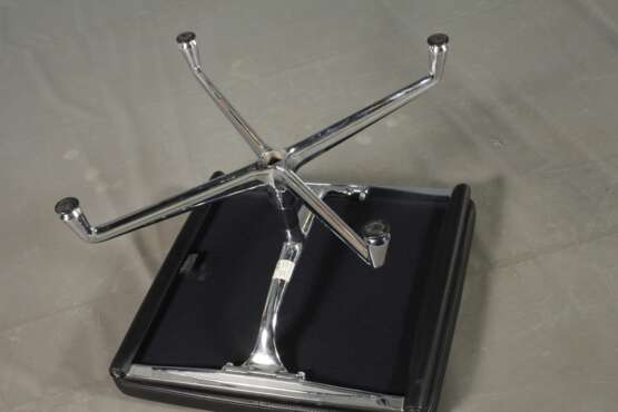 Charles & Ray Eames Soft-Pad-Chair - фото 8