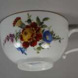 Meissen Tasse mit Untertasse Blumenmalerei - фото 5