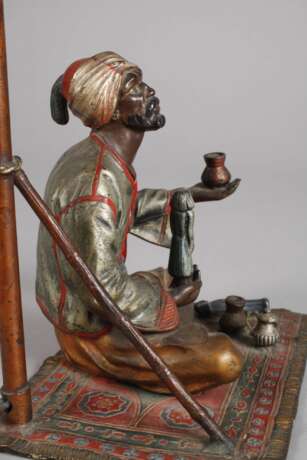 Wiener Bronze, Tischlampe mit Araber - Foto 4
