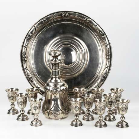 Водочный сервиз из серебра на 12 персон. Царская Россия,19 век. - фото 2