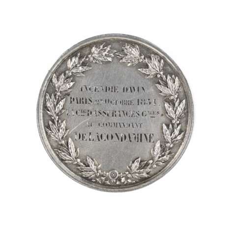 Мемориальная серебряная медаль эпохи Наполеона III в футляре стиля Буль. Франция. 19 век. - Foto 4