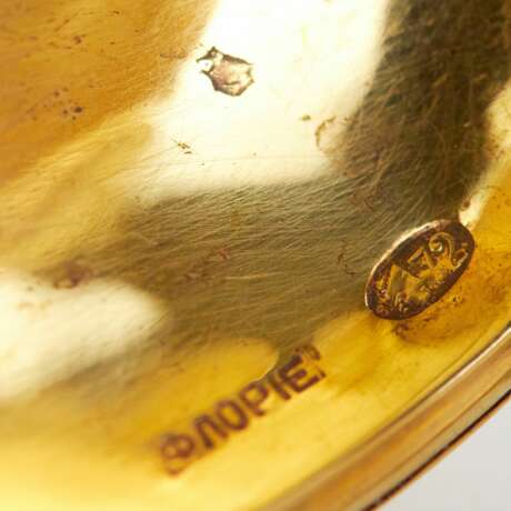 Миниатюрная золотая шкатулка, выполненная в форме сосуда для этрога. Ф.Лорье. Москва. 1908-1917г. - photo 8