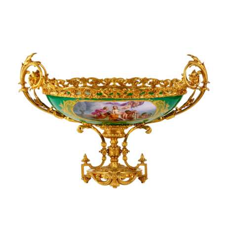 Большой вазон золоченой бронзы и фарфора в стиле Наполеона III. 19 век. - Foto 1