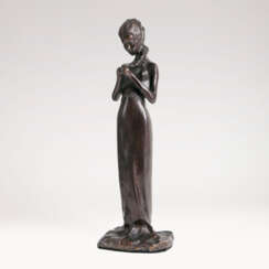 Bronze-Skulptur 'Haarflechtendes Mädchen'. Fürst Paolo Troubetzkoy
