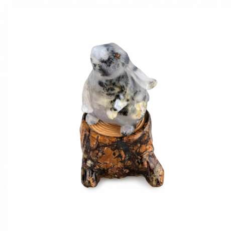 Камнерезная миниатюра Зайчиха на пеньке. В стиле Фаберже. - photo 2