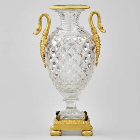 Хрустальная вазочка с позолоченной бронзой - photo 3