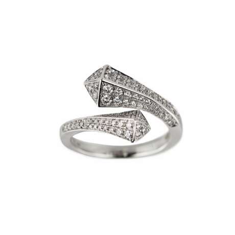 Золотое кольцо с бриллиантами фирмы Giorgio Visconti. - photo 1