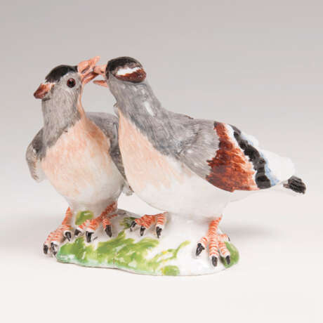 Porzellangruppe 'Schnäbelndes Taubenpaar'. Johann Joachim Kaendler - Foto 1