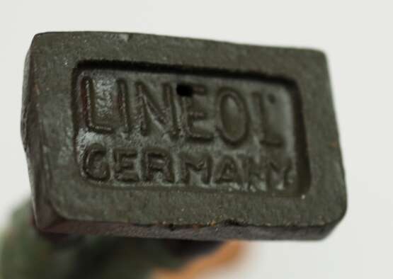 Lineol: Wehrmacht Soldat sich waschend - 2 Exemplare. - фото 3