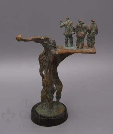 “The Sculpture Oil Industry” - photo 3