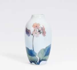 Kleine Vase mit floralem Dekor