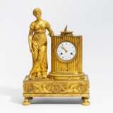 Pendule mit weiblicher Allergorie Empire - photo 1