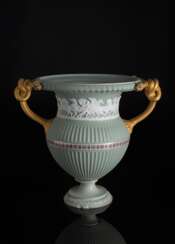 Außergewöhnliche klassizistische Vase aus Biskuitporzellan