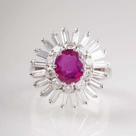 Vintage Diamant-Ring mit natürlichem Rubin. - фото 2