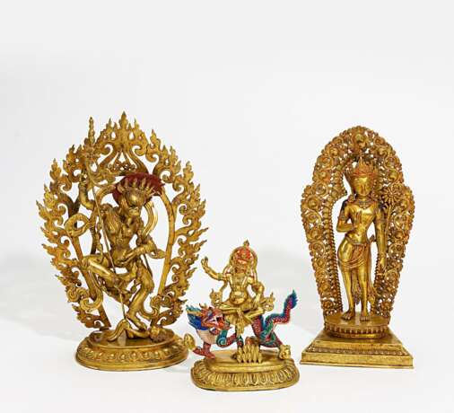 Drei buddhistische Figuren - photo 1
