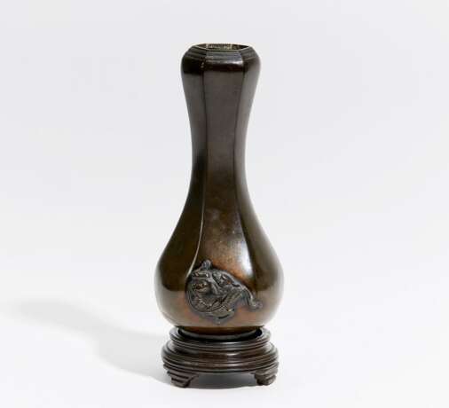 Sechskantige Vase mit zwei Drachen - Foto 1