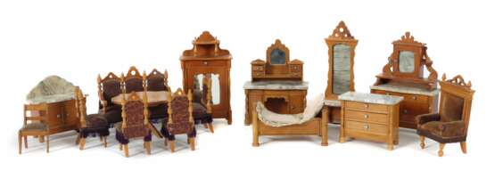 Umfangreiches Möbelset ca. um 1890, Kirschholz fur… - Foto 1