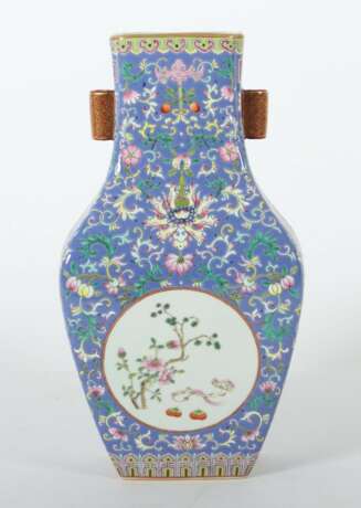 Floral bemalte Vase China, Porzellan/Emaillefarben… - photo 3