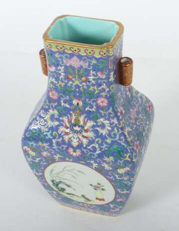 Floral bemalte Vase China, Porzellan/Emaillefarben… - photo 4