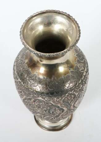 Feine Repoussévase Persien, Silber, balusterförmig… - фото 3