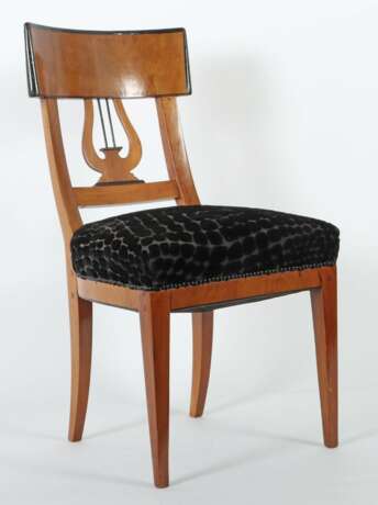 Biedermeier-Stuhl mit Lyra-Verstrebung 2. Viertel… - photo 2