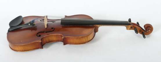 Geige auf inneliegendem Zettel bez.: Pietro Messor… - Foto 2