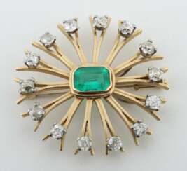 Smaragd-Diamant-Anhängerbrosche Gelbgold 750, rund…