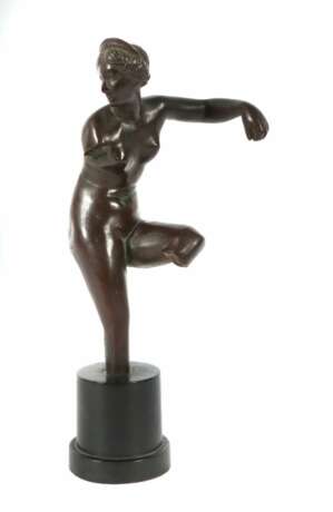 Bildhauer des 19./20. Jh ''Badende'', Bronze, pati… - photo 1