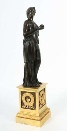 Bildhauer des 19./20. Jh. ''Aphrodite'', Bronze pa… - Foto 2