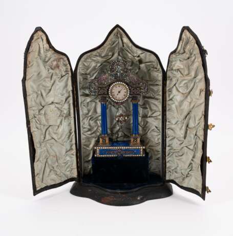 SMALL SILVER COLUMN CLOCK RICHLY SET WITH GEMSTONES - Foto 6