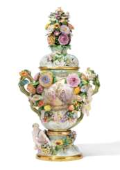 LARGE POTOURRI-VASE & BASE WITH APPLIED BLOSSOMS AND GALLANTERY