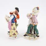 FOUR LARGE PORCELAIN COUPLES FROM THE COMMEDIA DELL'ARTE - photo 2