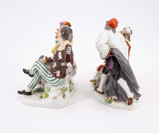 FOUR LARGE PORCELAIN COUPLES FROM THE COMMEDIA DELL'ARTE - photo 6